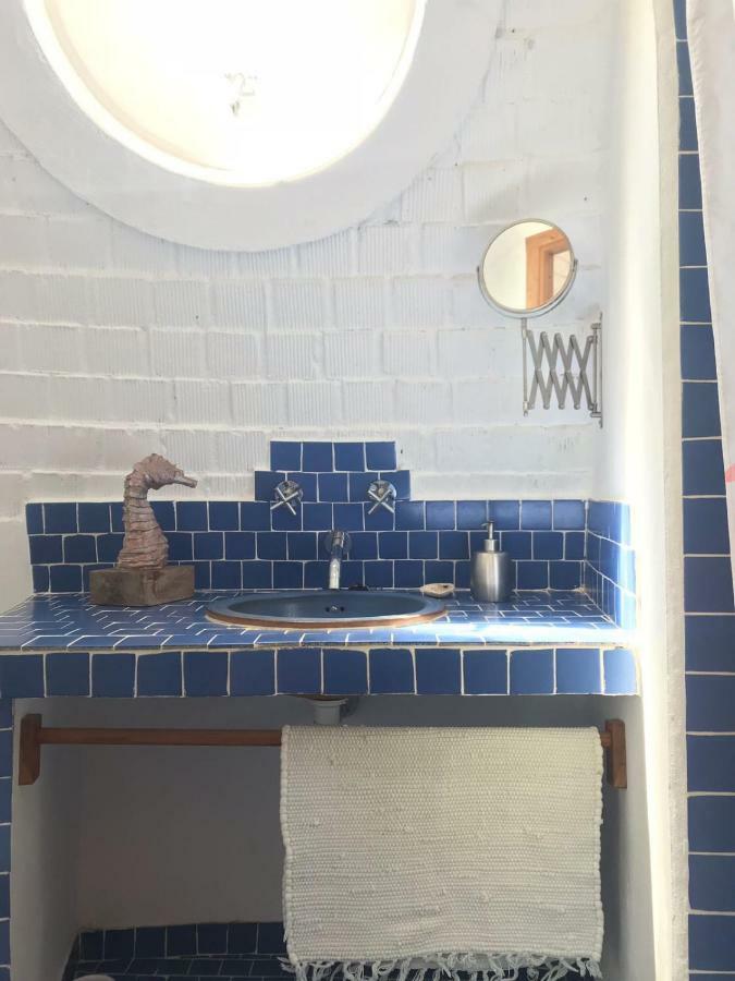 La Perla 8 Pension Zahora Buitenkant foto